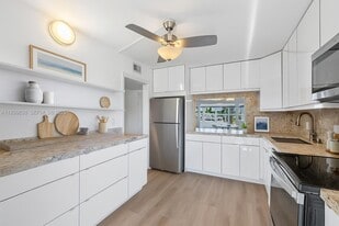 3111 NE 51st St in Fort Lauderdale, FL - Building Photo