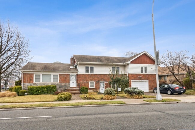 property at 213-05 Union Tpke