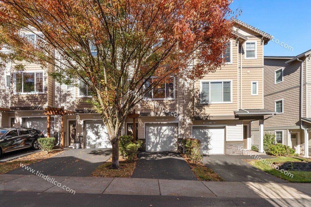 15375 SW Mallard Dr in Beaverton, OR - Building Photo