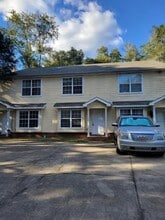 1558 Devoe St in Tallahassee, FL - Building Photo - Building Photo