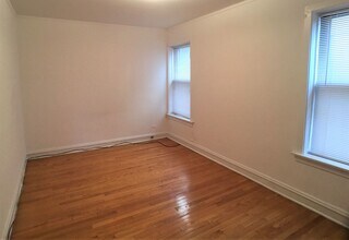 1060 W Cornelia Ave in Chicago, IL - Building Photo - Building Photo