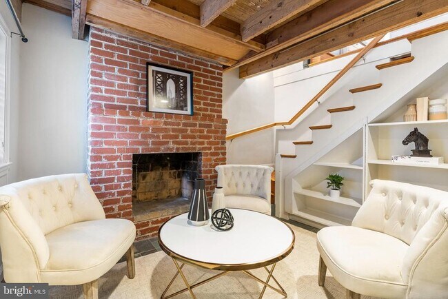 1035 Cecil Pl NW in Washington, DC - Building Photo - Building Photo