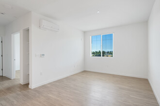 Village at Santa Teresa Apartments in Gilroy, CA - Foto de edificio - Interior Photo