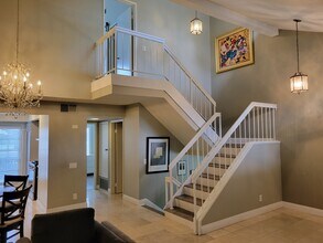 8550 Lake Knoll Ave in Garden Grove, CA - Building Photo - Building Photo