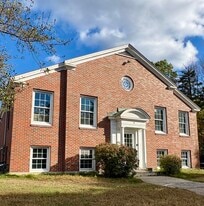 15 Mountain Rd in Goffstown, NH - Building Photo