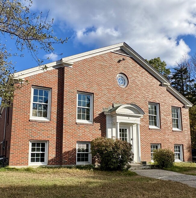 property at 15 Mountain Rd