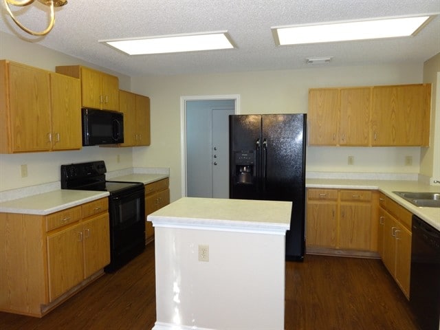 6806 Winterpath Dr in San Antonio, TX - Foto de edificio - Building Photo