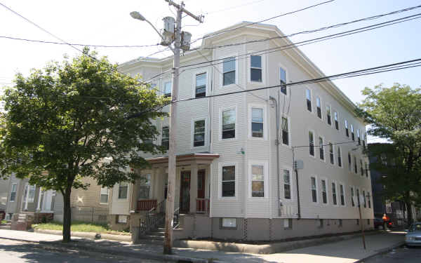 41 Light St in Lynn, MA - Building Photo