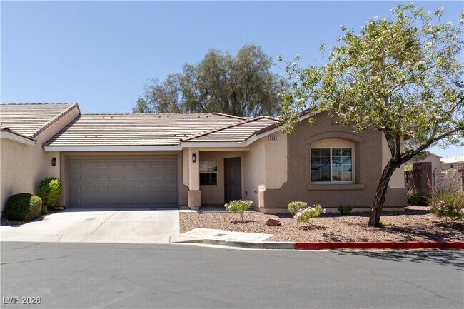 8688 Little Fox St in Las Vegas, NV - Building Photo - Building Photo