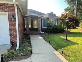 6560 Windy Creek Way in Fayetteville, NC - Building Photo