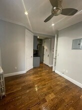 326 E 35th St in New York, NY - Building Photo - Building Photo