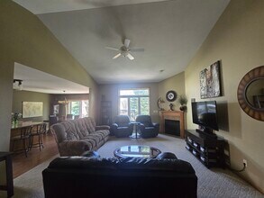 541 Kramer Ln in Kimberly, WI - Building Photo - Building Photo