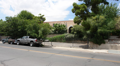 La Mariposa Apartments in El Paso, TX - Building Photo - Building Photo