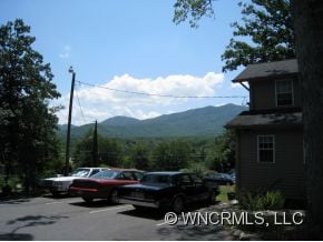 202 Gatchell St in Black Mountain, NC - Foto de edificio - Other