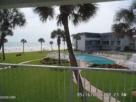815 S Ocean Shore Blvd in Ormond Beach, FL - Building Photo