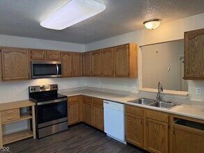1009 Springwater Rd in Kokomo, IN - Building Photo - Building Photo