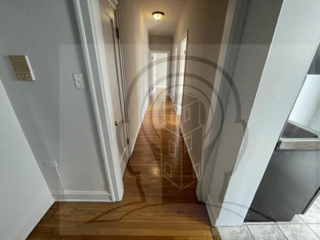 1365 W Estes Ave in Chicago, IL - Building Photo - Building Photo