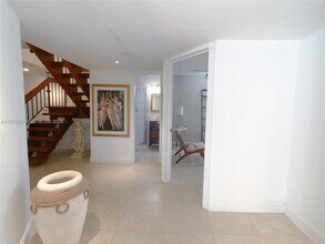 956 Mockingbird Ln in Plantation, FL - Building Photo - Building Photo