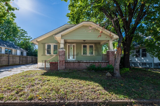 property at 645 S Poplar St