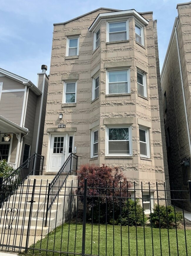 property at 1212 W Henderson St