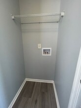 5070 Westview St in North Charleston, SC - Building Photo - Building Photo