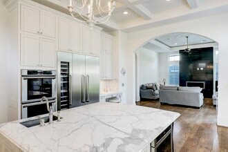 1602 E Rose Terrace Ln in Houston, TX - Foto de edificio - Building Photo