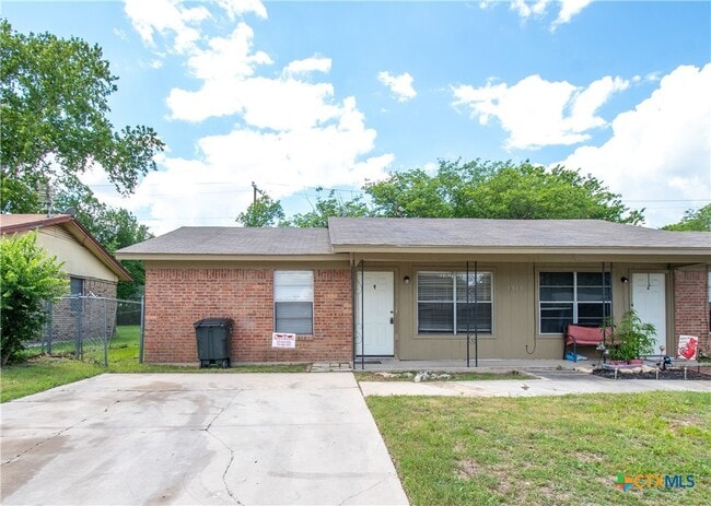 property at 1513 Janis Dr
