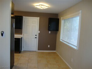 3009 N Crawford St in North Las Vegas, NV - Building Photo - Building Photo