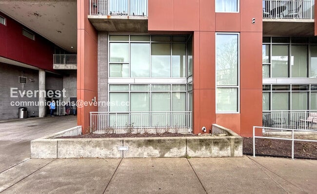 property at 2115 Yeaman Pl