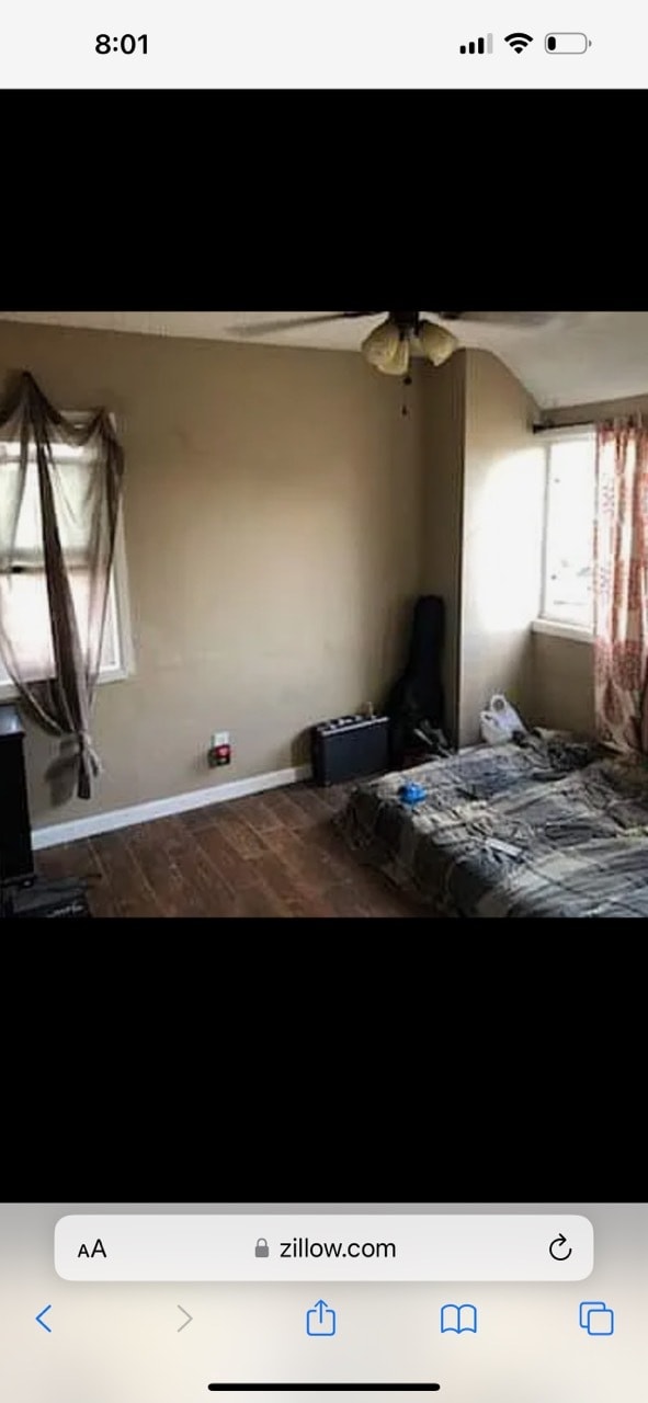 1054 E Salt Lake St, Unit 1 in Long Beach, CA - Foto de edificio - Building Photo