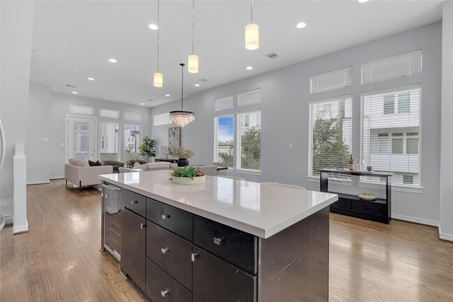 property at 2719 Clay St