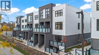 31 Mill St in Kitchener, ON - Building Photo