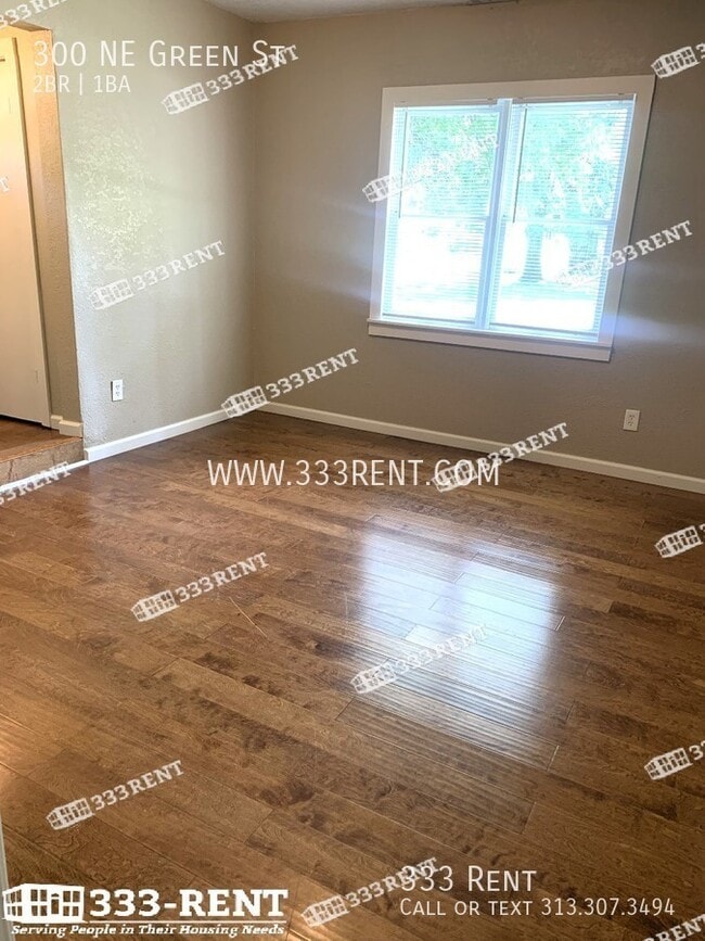 300 NE Green St in Lee's Summit, MO - Building Photo - Building Photo