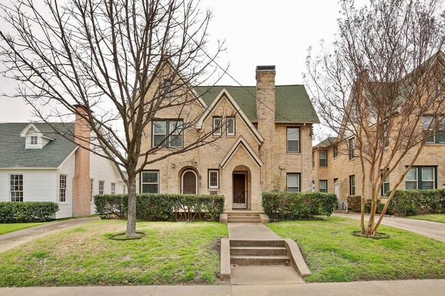 5924 La Vista Dr in Dallas, TX - Building Photo - Building Photo
