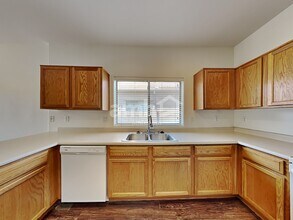 8829 W Hilton Ave in Tolleson, AZ - Building Photo - Building Photo