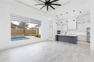 36 N 24th St in McAllen, TX - Building Photo - Building Photo