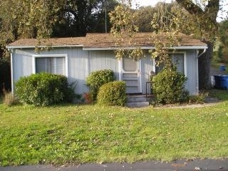 2847-2863 Lomitas Ave in Santa Rosa, CA - Building Photo - Building Photo