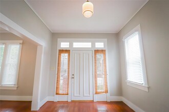 3012 Avenue O 1/2 in Galveston, TX - Building Photo - Building Photo