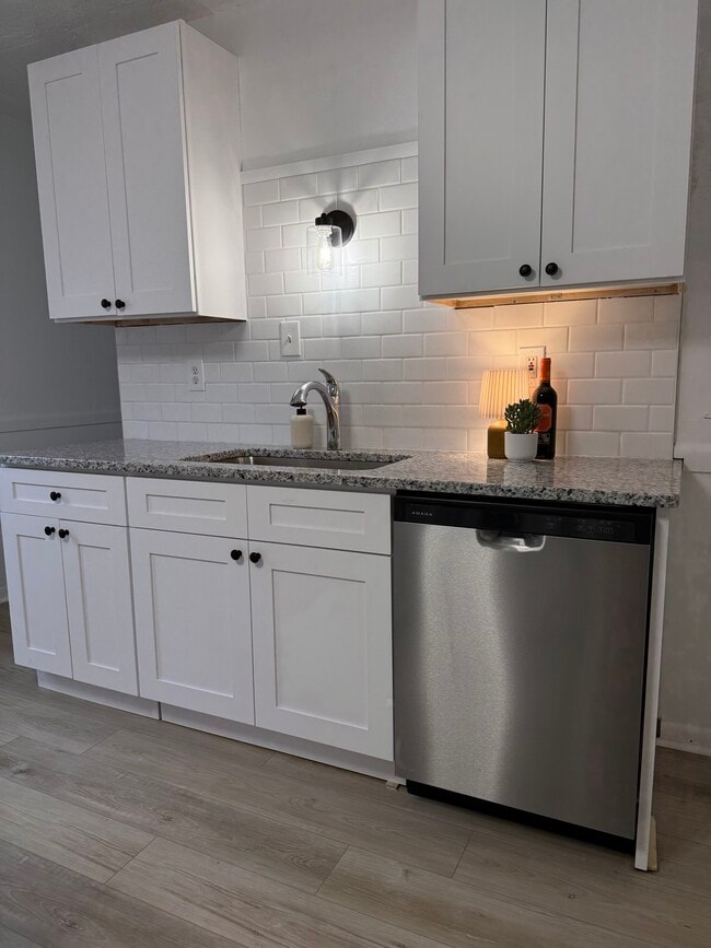 1825 Clover Ave, Unit 2 in Cleveland, OH - Building Photo - Building Photo