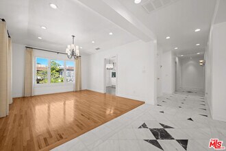 500 Smithwood Dr in Beverly Hills, CA - Building Photo - Building Photo