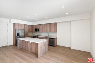 3651 Regal Pl in Los Angeles, CA - Building Photo - Building Photo