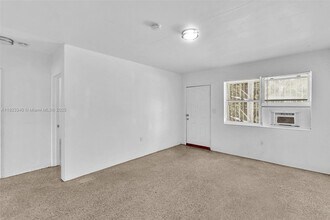 5802 NE 3rd Ave in Miami, FL - Building Photo - Building Photo