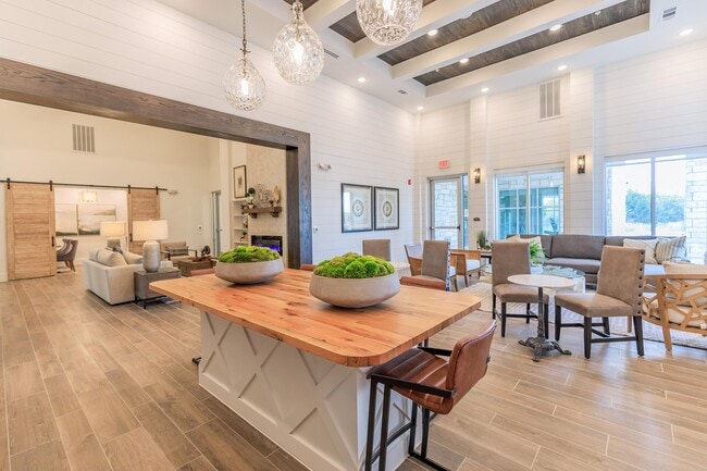 Luxia Rockwall Downes in Rockwall, TX - Building Photo - Building Photo