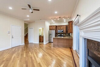 6229 N Richmond St in Chicago, IL - Building Photo - Building Photo