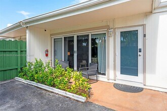 3725 S Olive Ave in West Palm Beach, FL - Building Photo - Building Photo