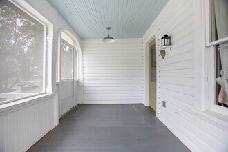 1056 Stevens St in Lake Helen, FL - Building Photo - Building Photo