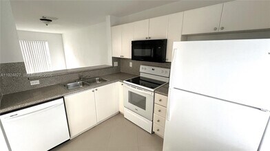 26271 SW 135th Ave in Homestead, FL - Building Photo - Building Photo