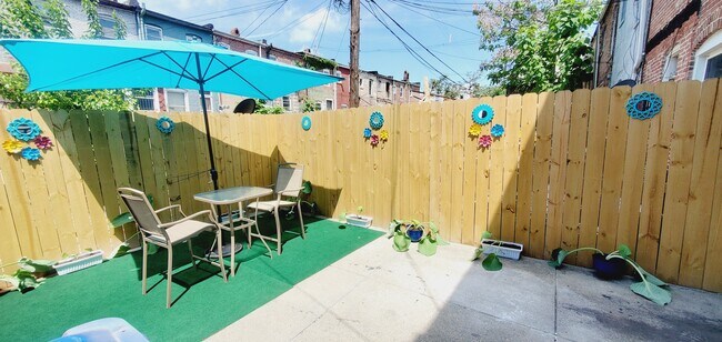 704 N Luzerne Ave, Unit 1 photo'