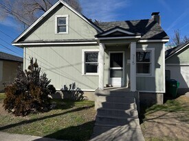 715 W 6th St in Reno, NV - Building Photo