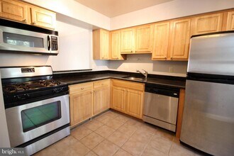 14105 Yorkshire Woods Dr in Silver Spring, MD - Building Photo - Building Photo